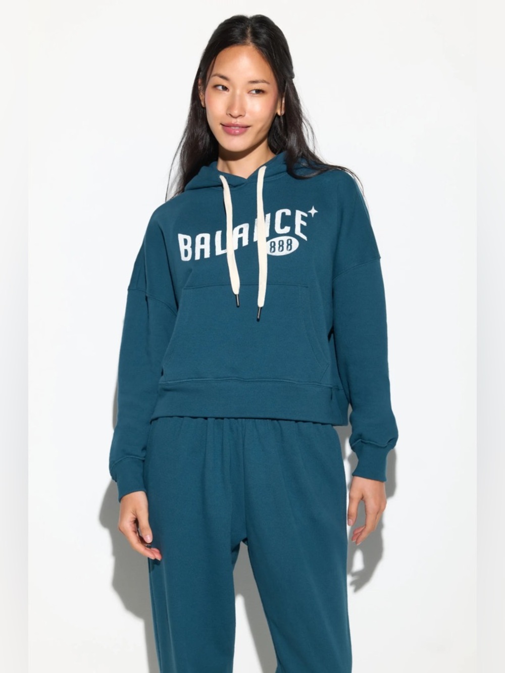 🧘♀️NWT Spiritual Gangster Balance Olsen Cropped Hoodie 888 Large - Picture 5 of 10